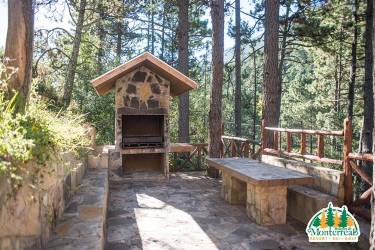 Bosques De Monterreal Hotel San Antonio de las Alzanas Exterior foto