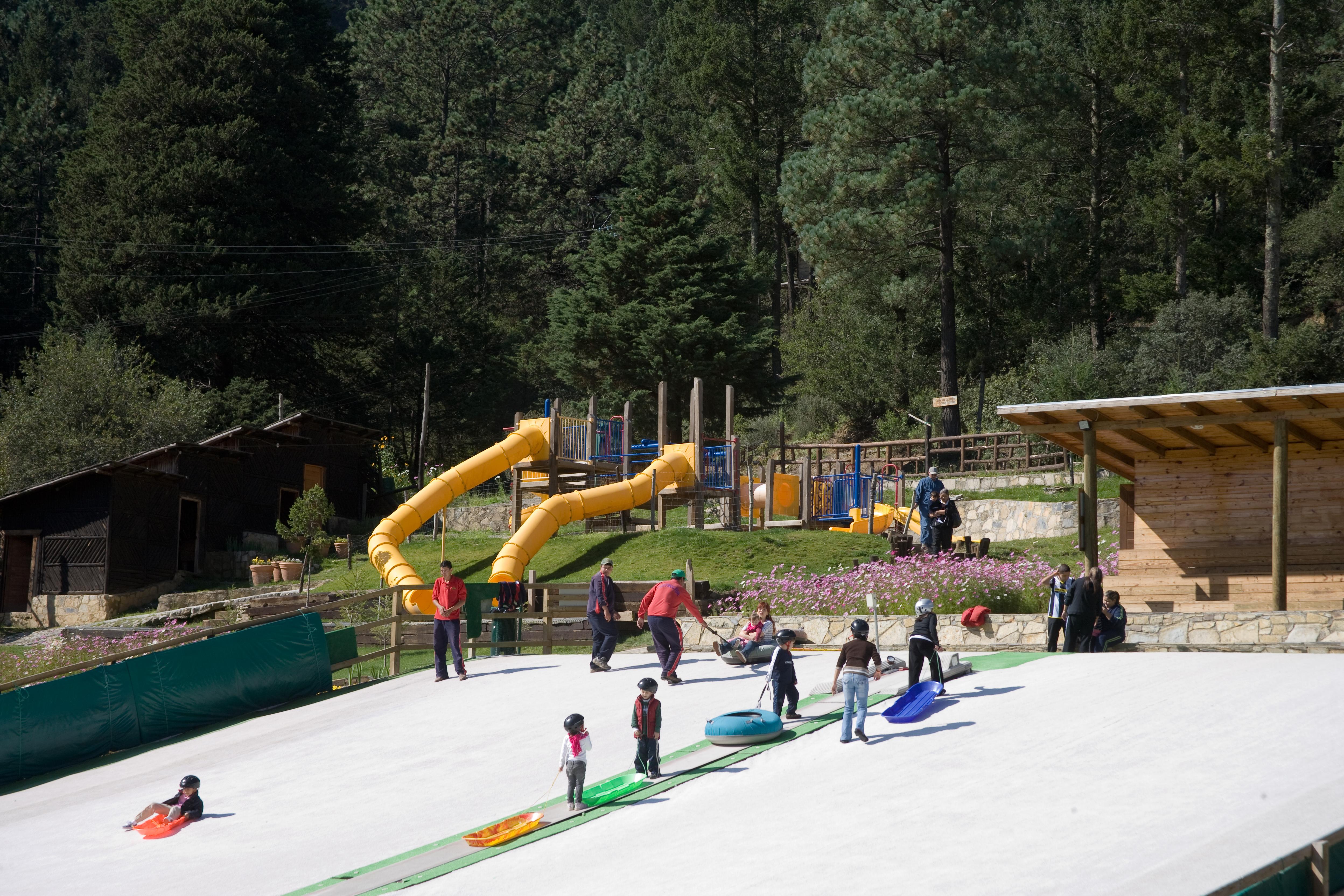 Bosques De Monterreal Hotel San Antonio de las Alzanas Exterior foto